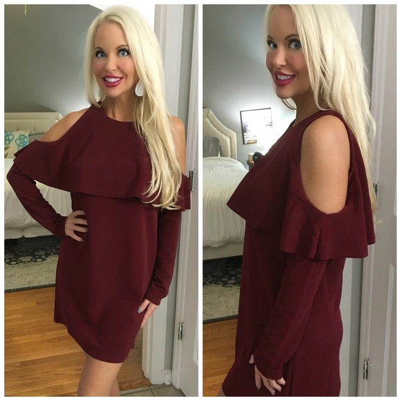 Dresses & Skirts - ❤️LAST 1! 💕Stunning Wine Ruffle Top Dress!